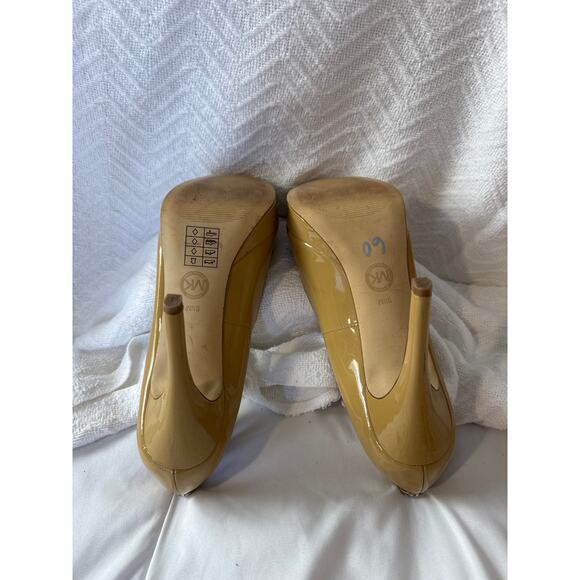 Michael Kors Peep Toe Platform Pumps Women’s 9.5M Patent Nude Heels - Picture 5 of 7